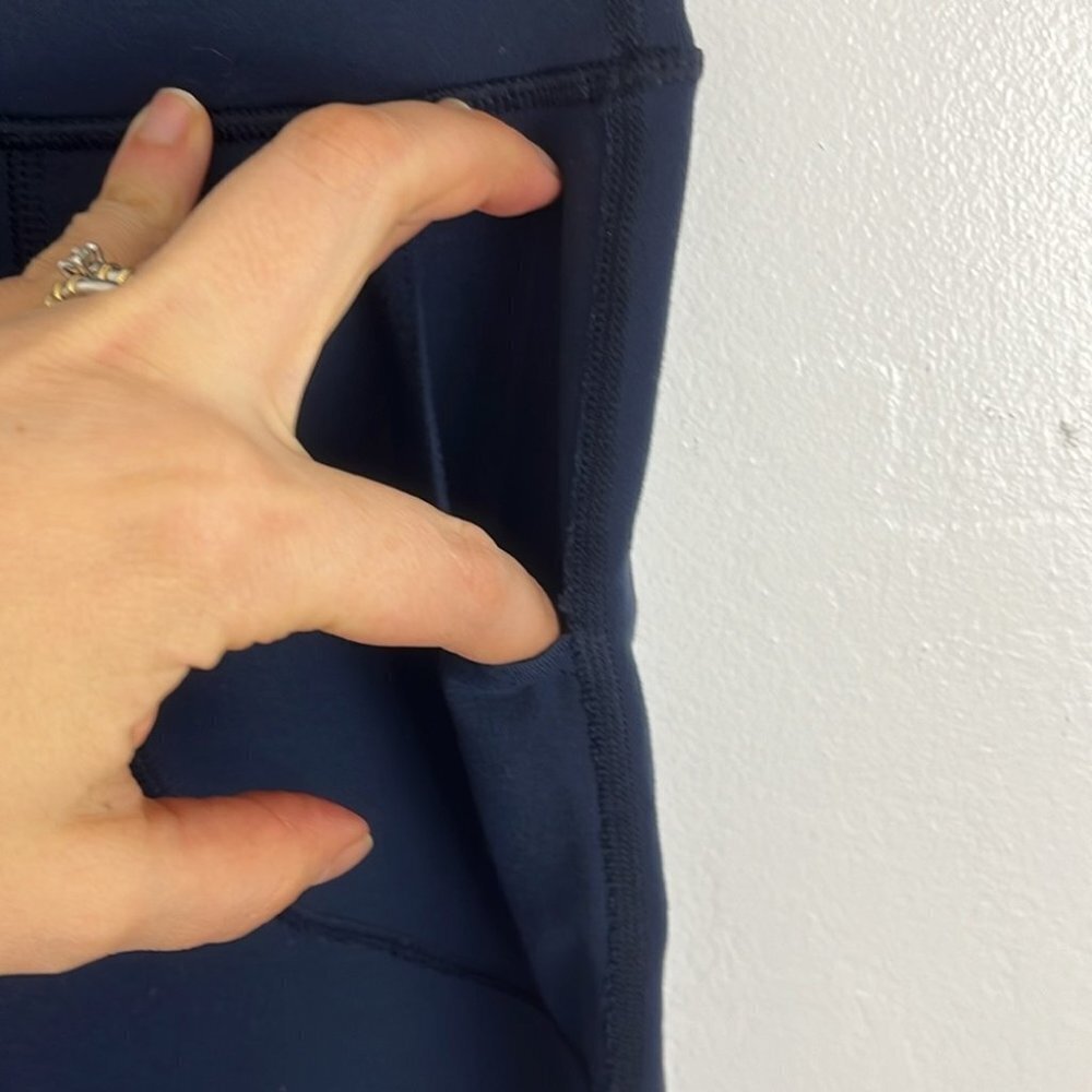 Lululemon Skinny Will Pant in Navy - Picture 7 of 11